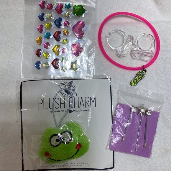 6 for$20♥️ Bundle of little ones items. Beading unicorn etc. - Picture 4 of 4